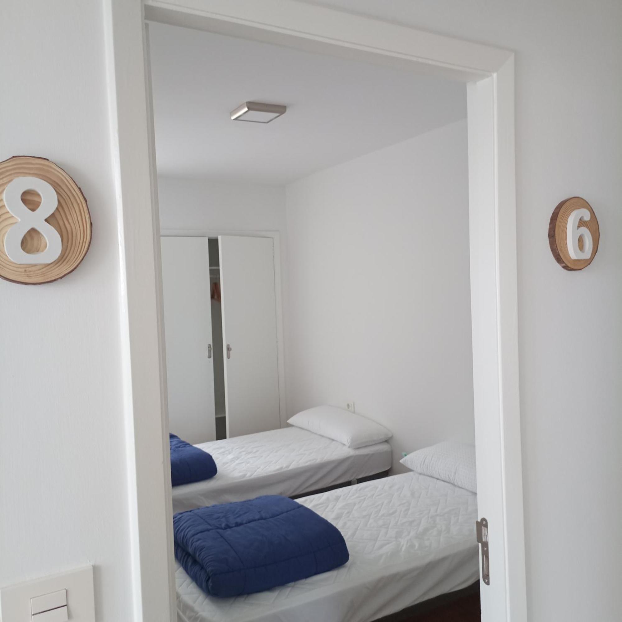 Albergue Lalin Centro Exterior foto